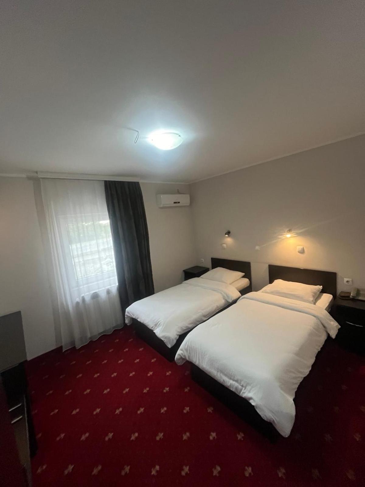 Hotel Elegance Belgrad Dış mekan fotoğraf